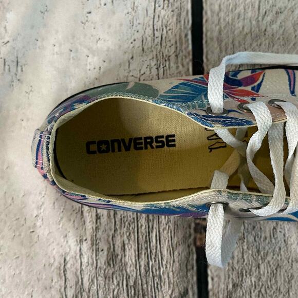 D10 Chuck Taylor All Star Converse Floral Canvas Sneakers, Size 8, Pre-owned - Picture 7 of 8